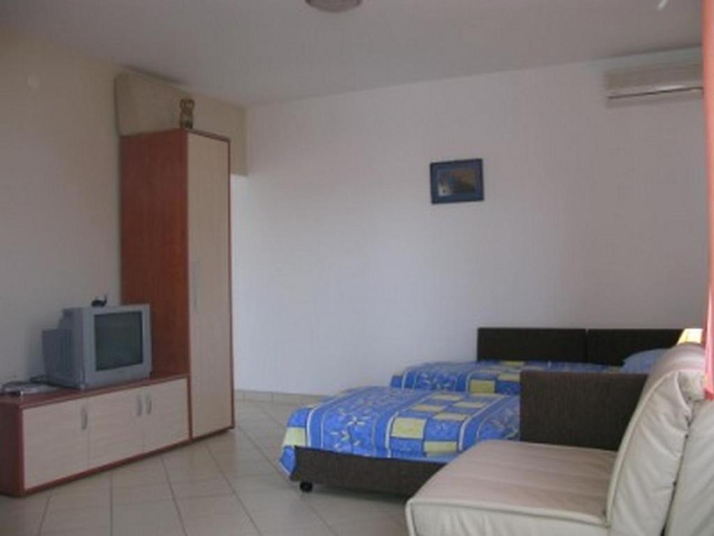 Apartments With A Parking Space Barbat, Rab - 16816 Barbat na Rabu Esterno foto